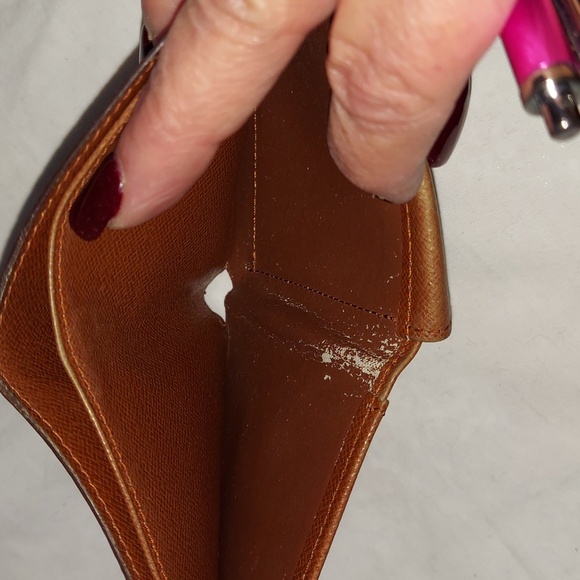 Authentic Louis Vuitton - Men’s LV Canvas Monogram Bifold Wallet - Picture 5 of 11